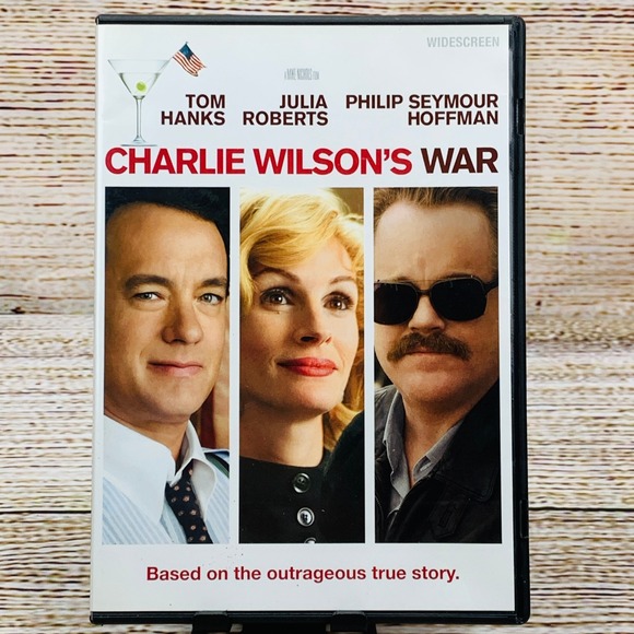 Charlie Wilson's War [DVD 2007] Widescren Tom Hanks Julia Roberts Philip Hoffman - Picture 1 of 6